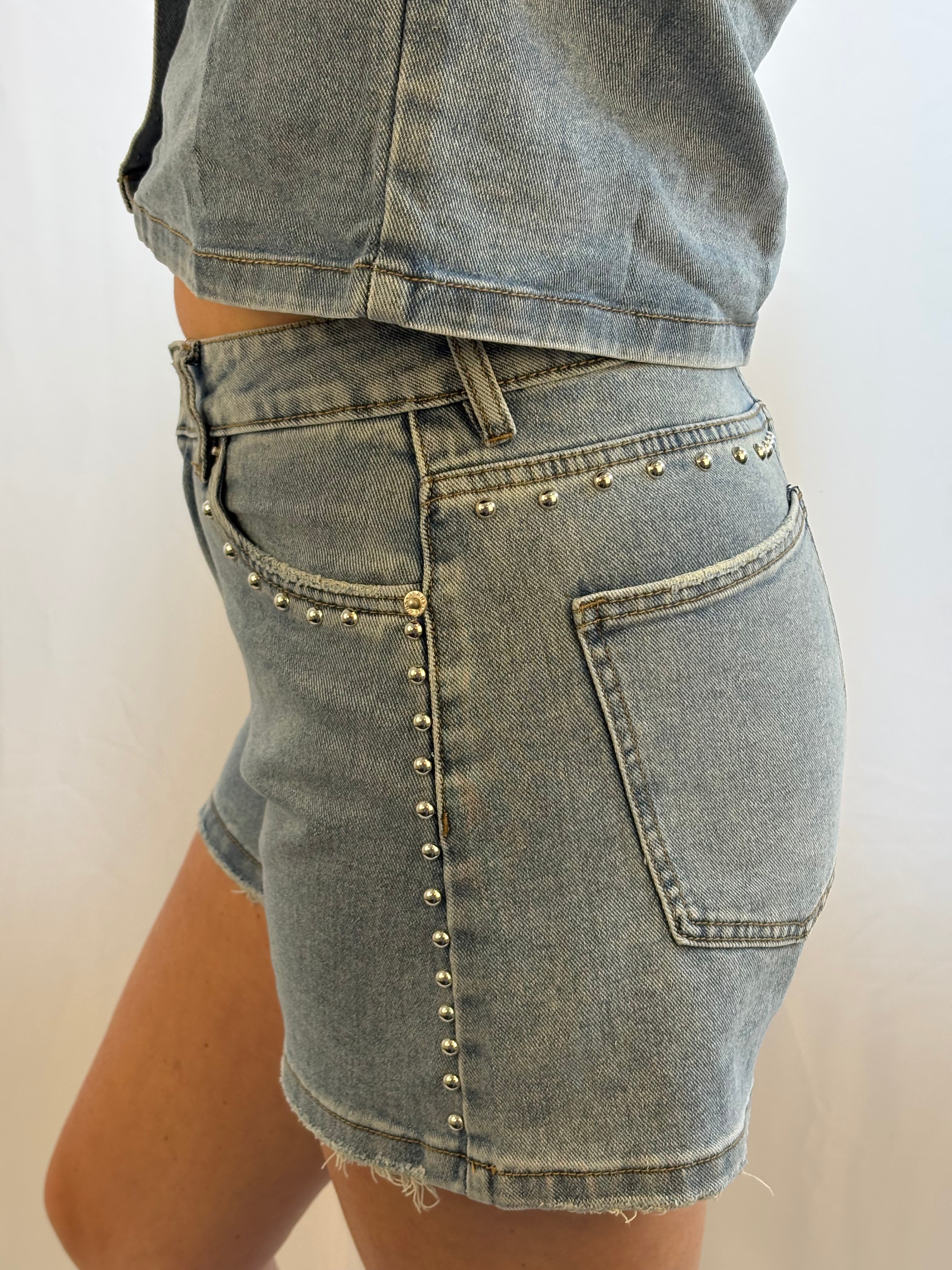 Brenice spijker short