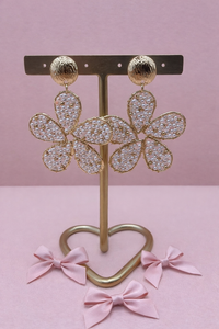 Oorbellen hanger Daisy - Beige