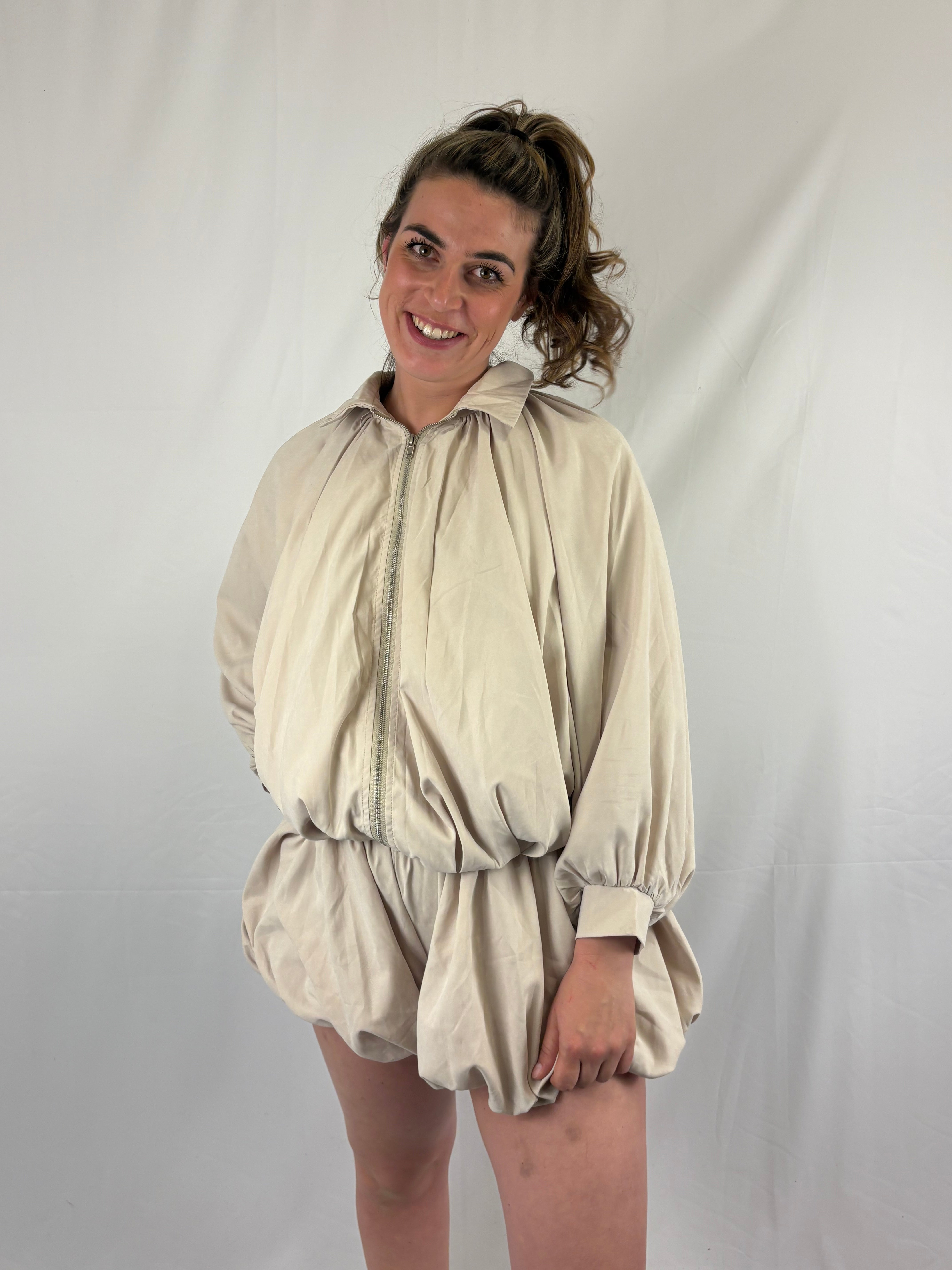 Boss babe jas- Beige